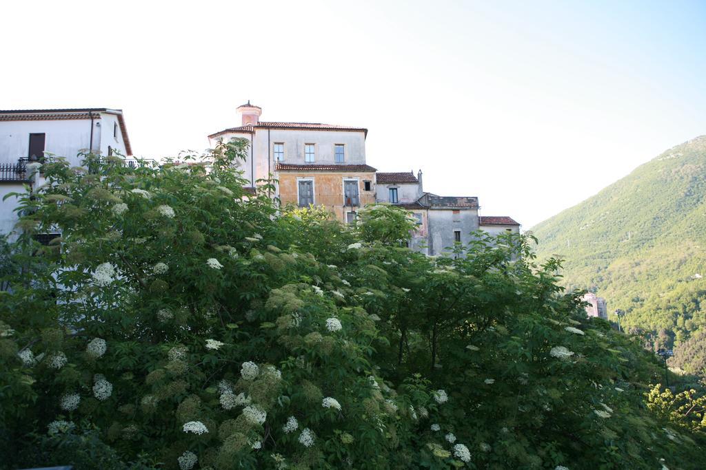 B&B Lo Straniero Rivello Екстер'єр фото